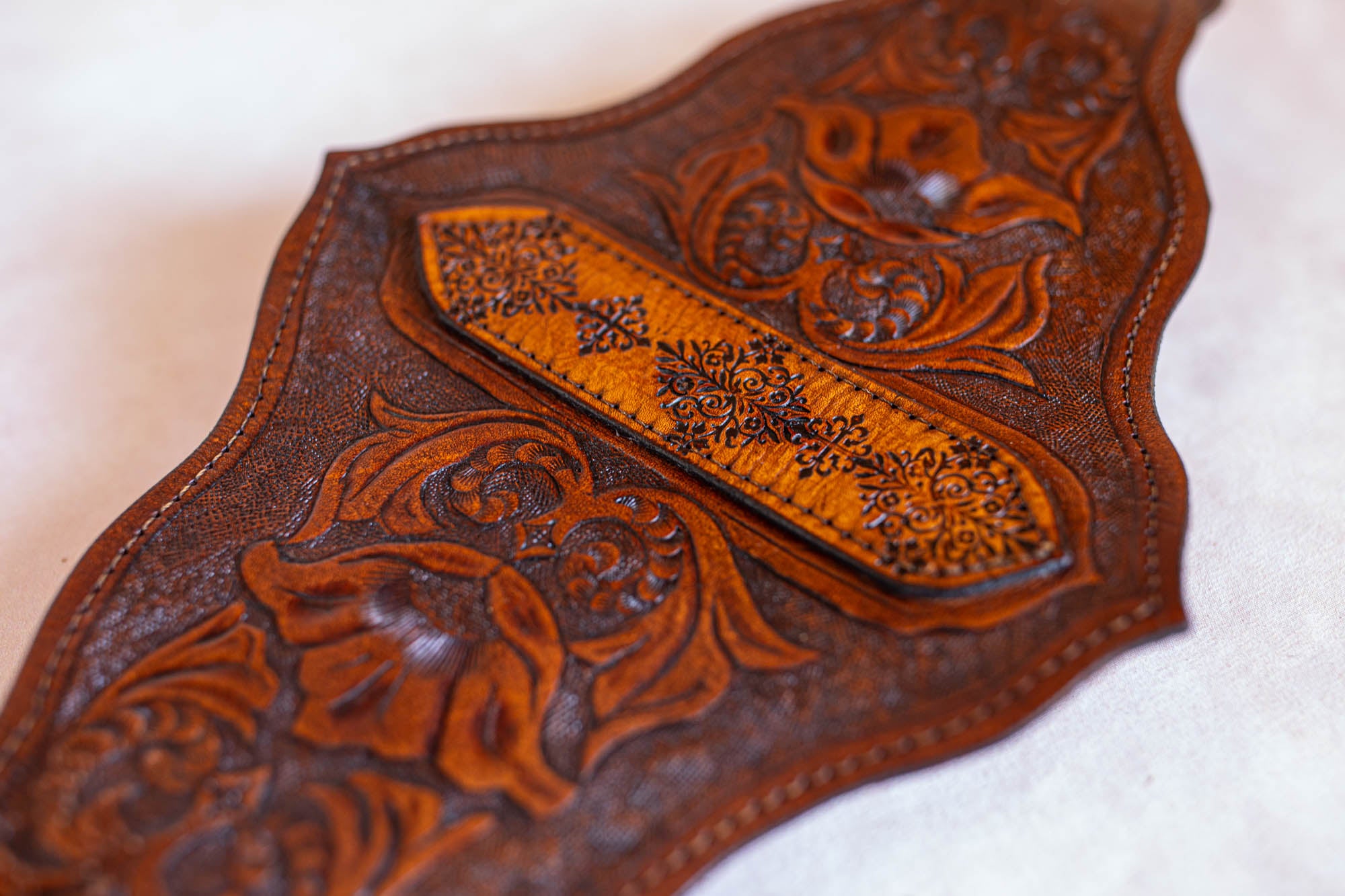 Vintage Buffalo Girl Western Queen Waist Belt